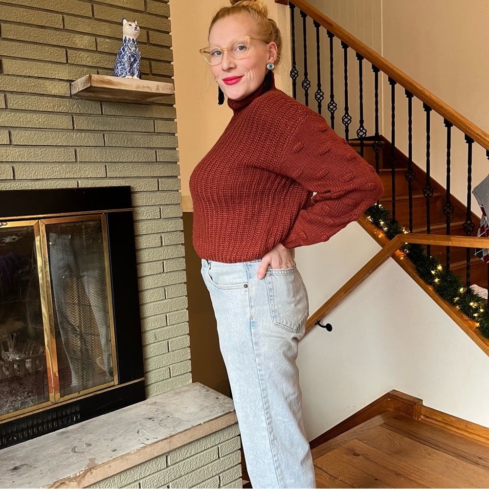5/30🦄- Pearled Knitted Cropped Rust Sweater with Ballon Sleeves